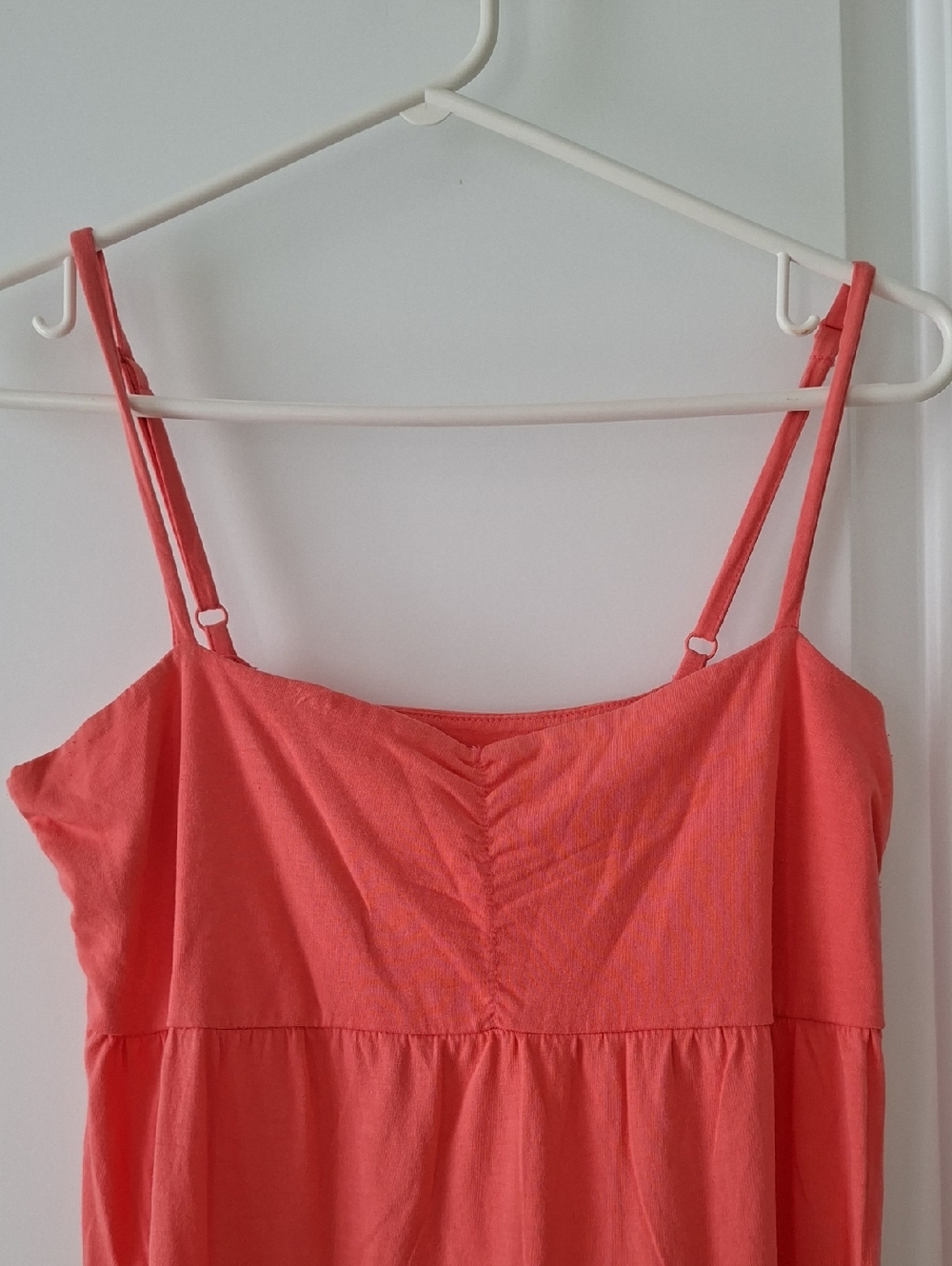 Old Navy Coral Tiered Spaghetti-Strap Dress size Small - Picture 4 of 7